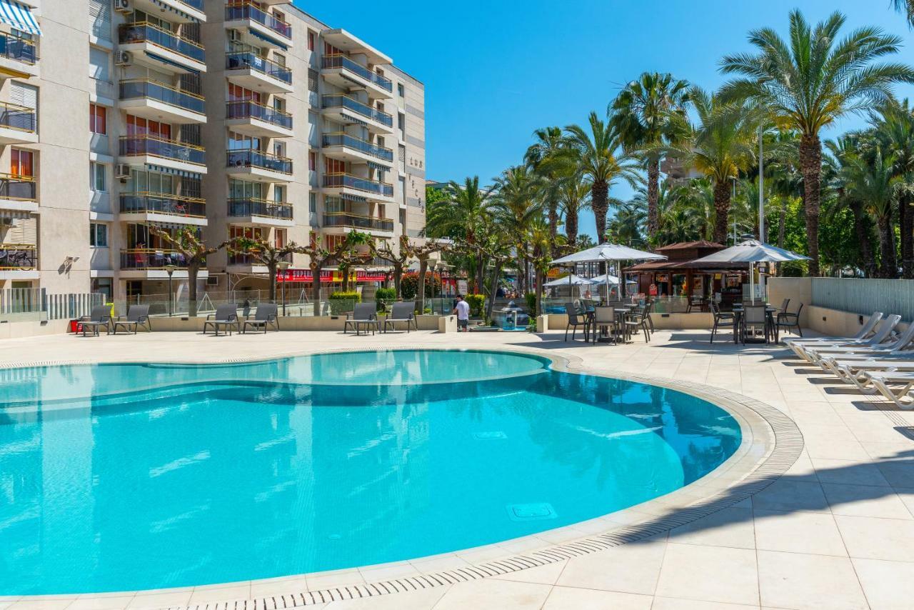 Rentalmar Navarra Family Suites Салоу Екстер'єр фото